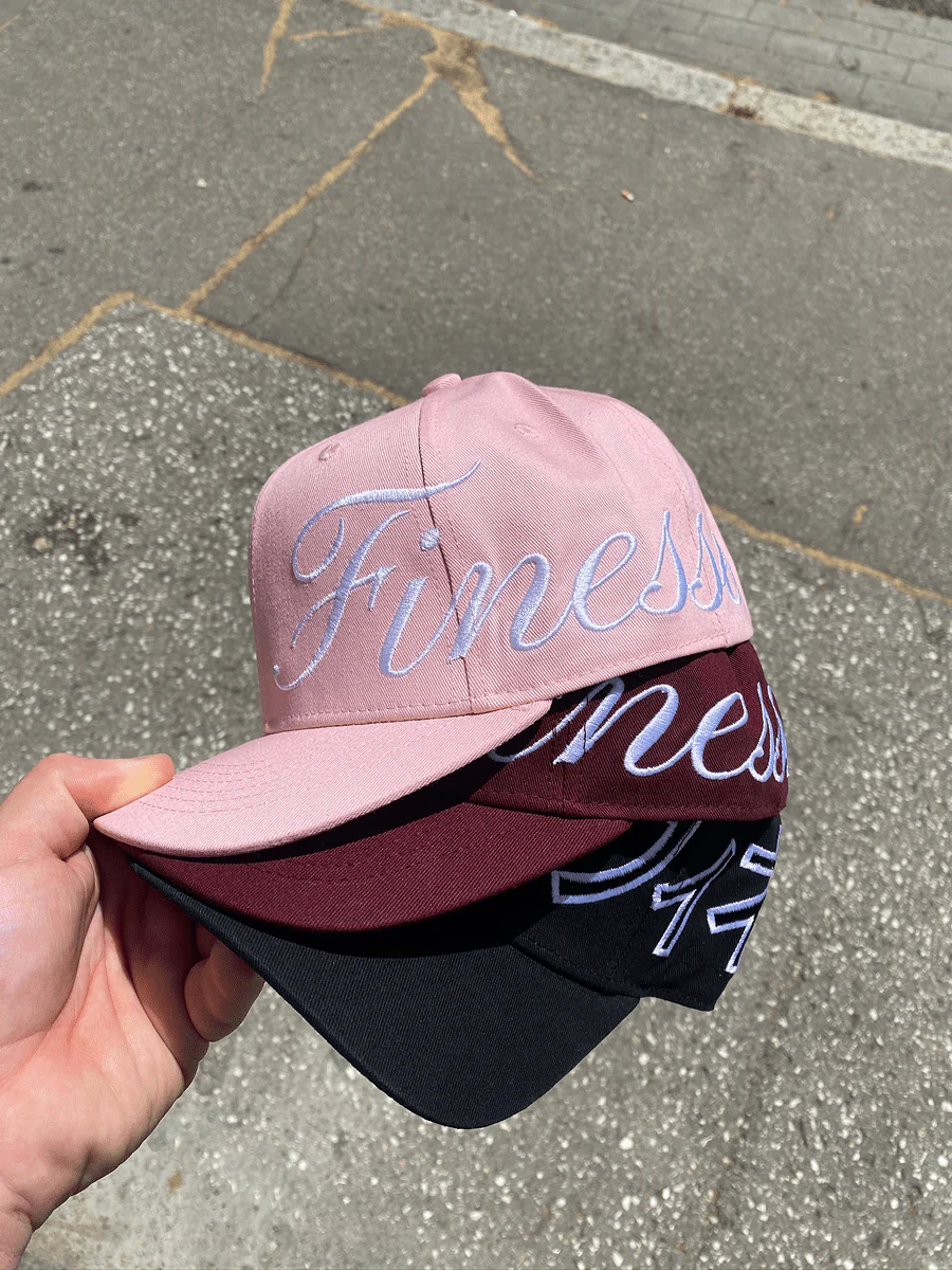 FINESSE* "SIGN" CAP - BORDEAUX - Image 4